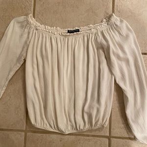 Brandy Melville off the shoulder shirt